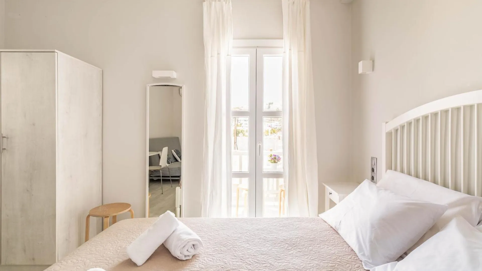 Mykonos TownElenitas Flat Next To The Windmillsアパートメント
